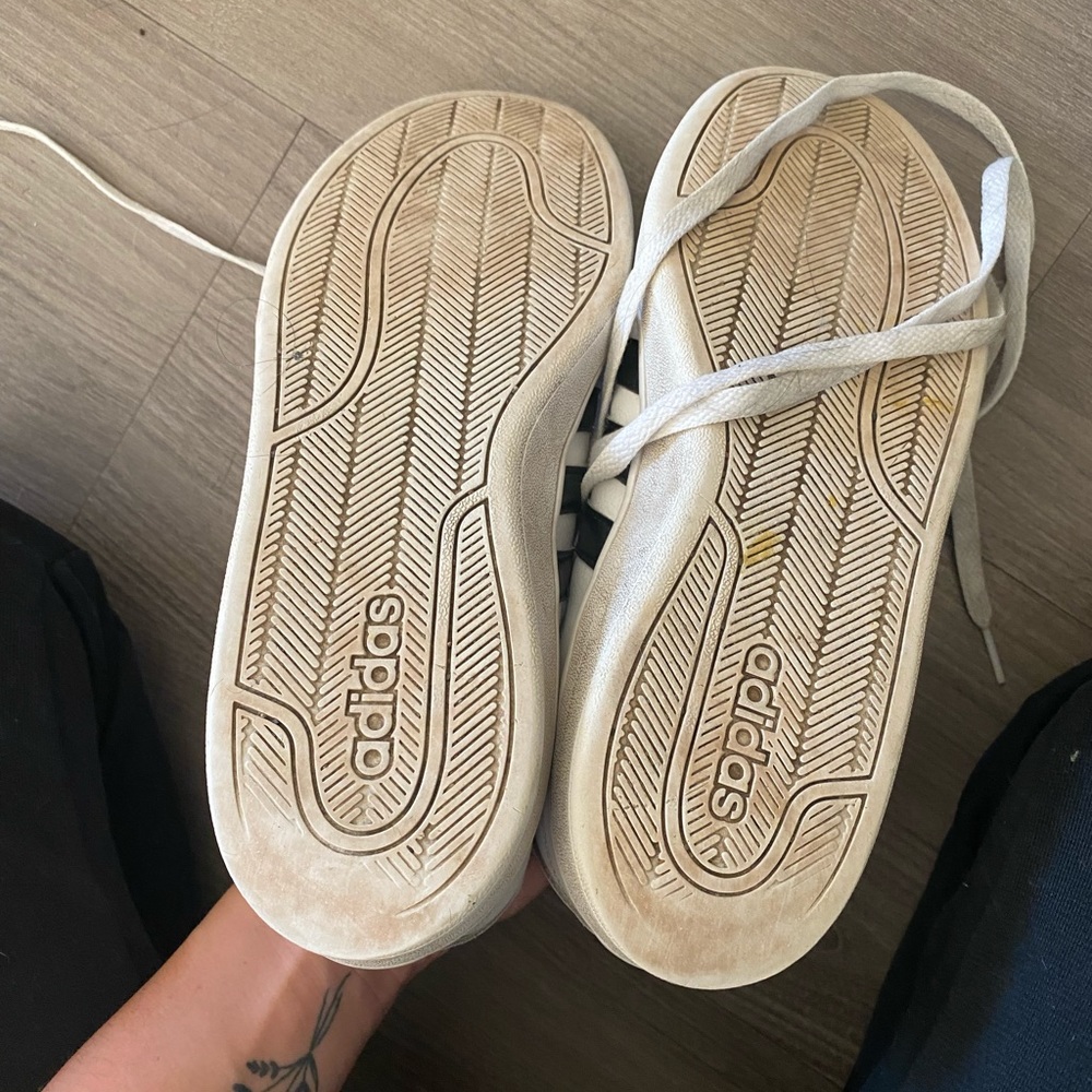 Adidas - Picture 2 of 2